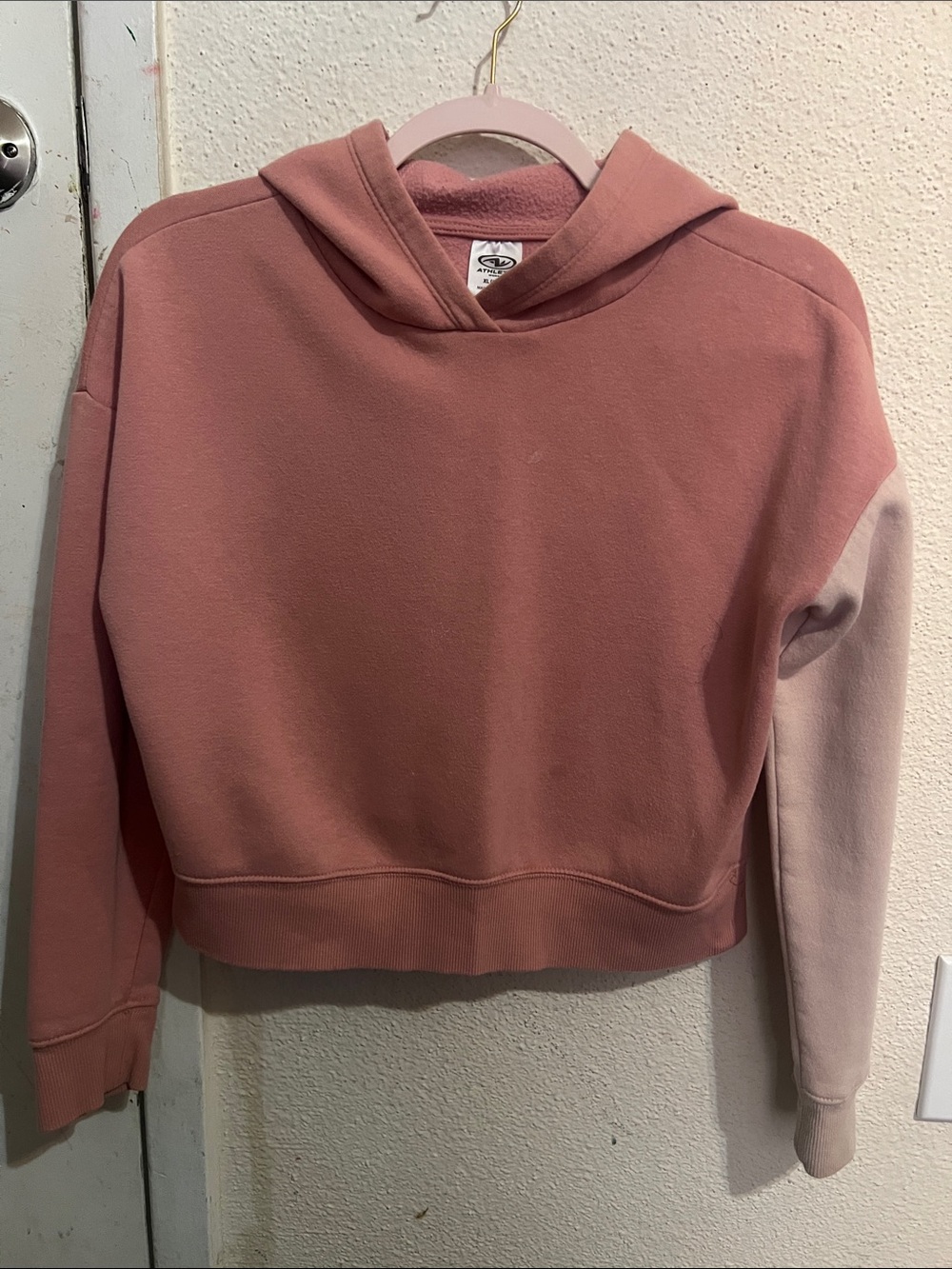 Women's Cropped Hooded Sweatshirt - Dusty Rose/Pale Pink